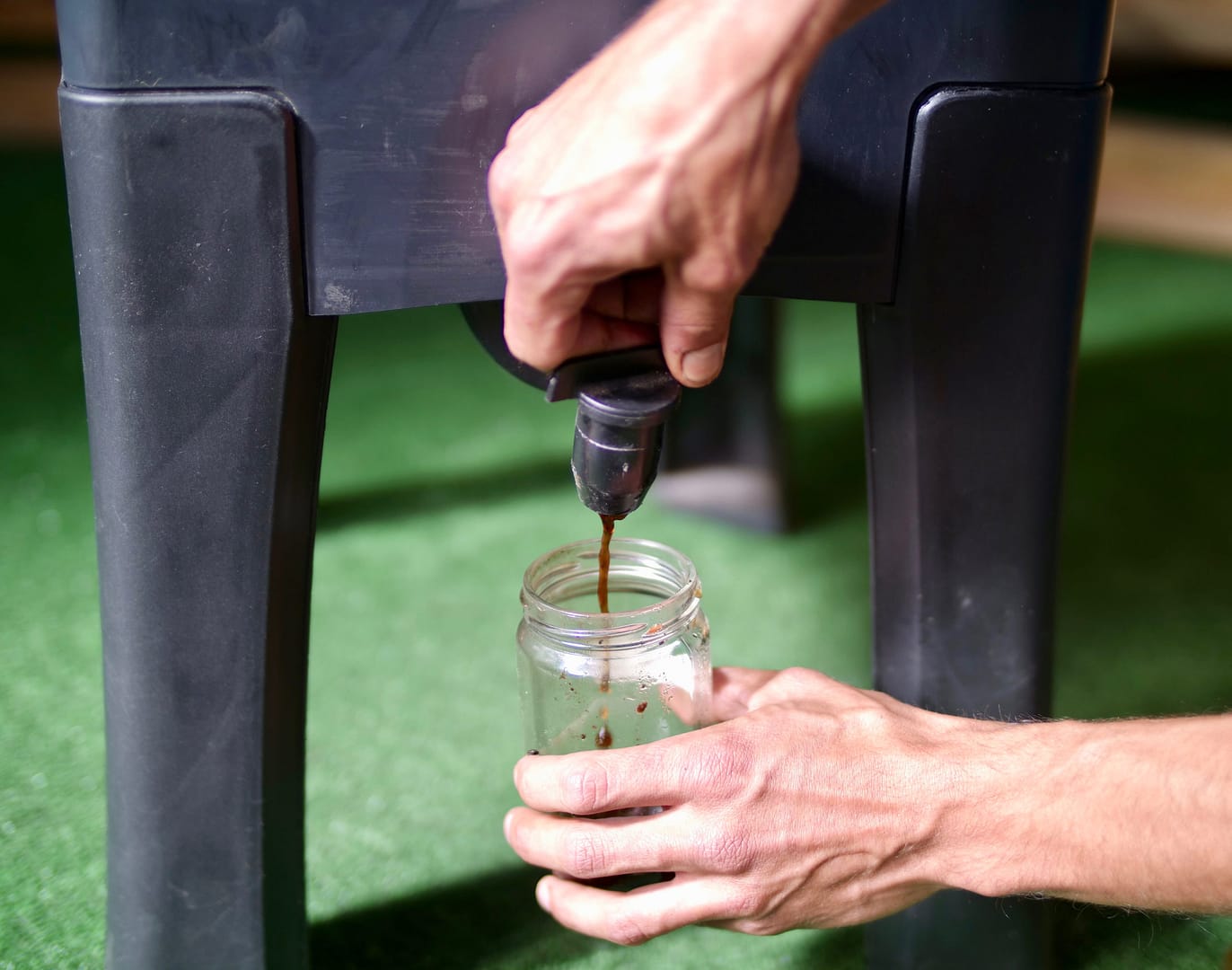 Vermicompostor de tabuleiros de plástico reciclado - Image 3