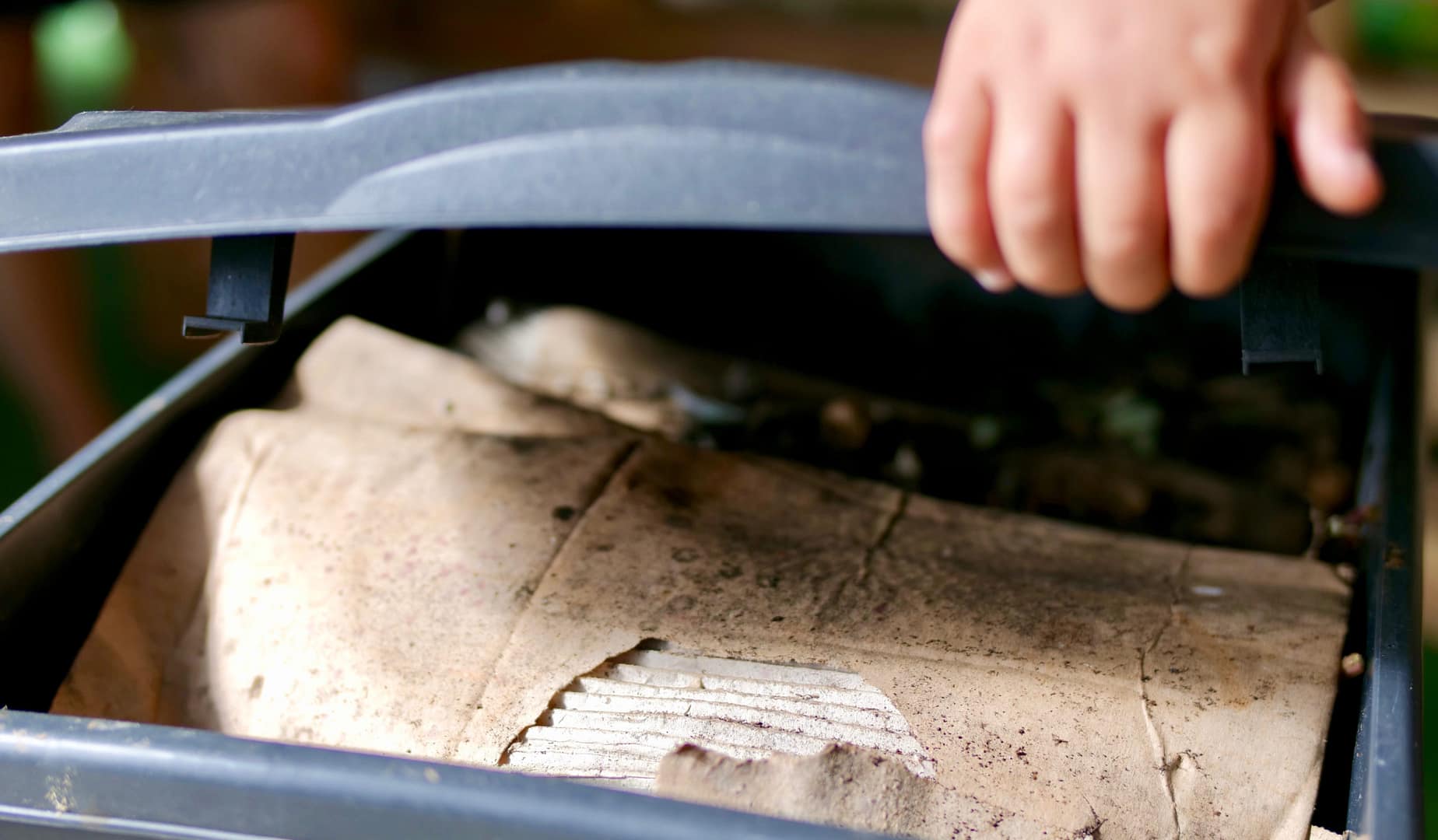 Vermicompostor de tabuleiros de plástico reciclado - Image 4